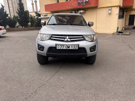 Mitsubishi L200 2014