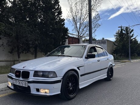 BMW 320 1992