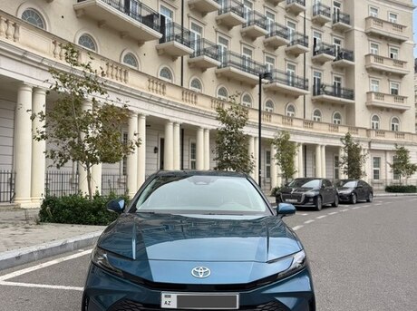 Toyota Camry 2024