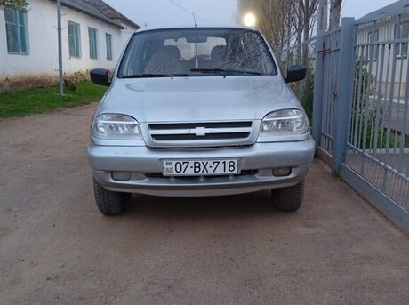 Chevrolet Niva 2005