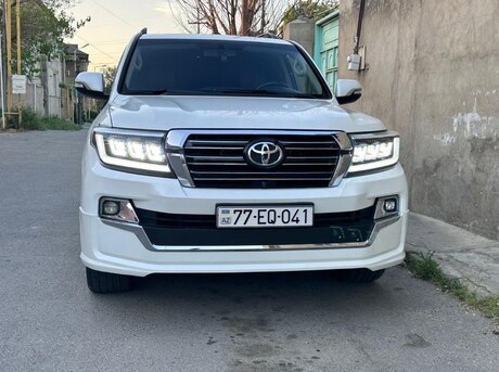 Toyota Land Cruiser 2012