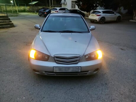 Hyundai Elantra 2002