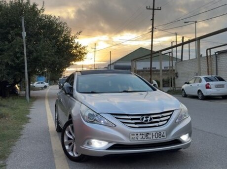 Hyundai Sonata 2011