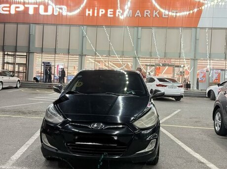 Hyundai Accent 2012