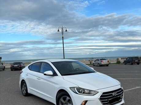 Hyundai Avante 2016