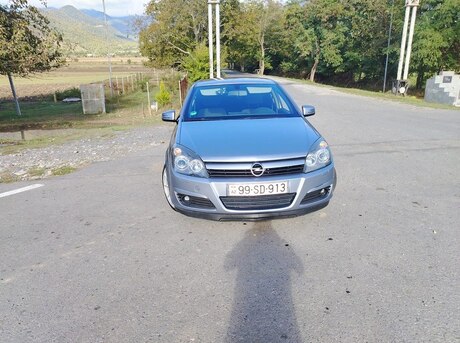 Opel Astra 2004