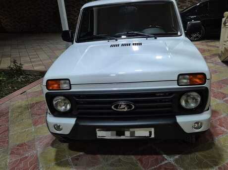 LADA (VAZ) Niva 2023