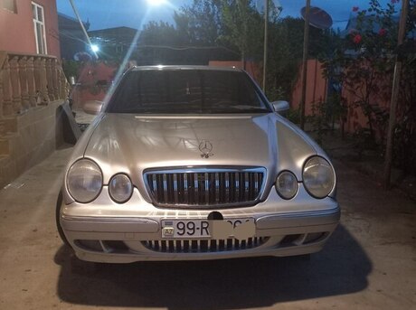 Mercedes E 220 1999