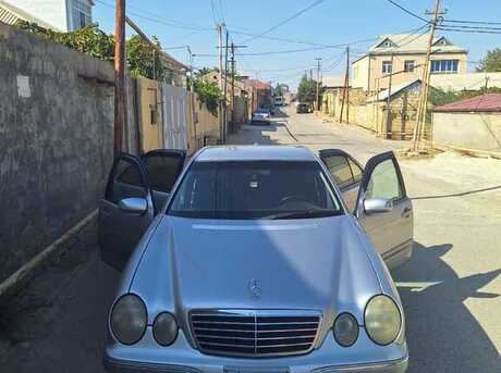 Mercedes E 240 2000