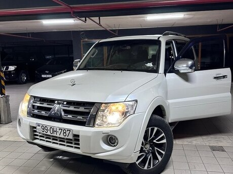 Mitsubishi Pajero 2013