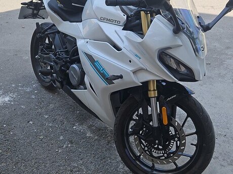 CFMOTO 250 SR 2025