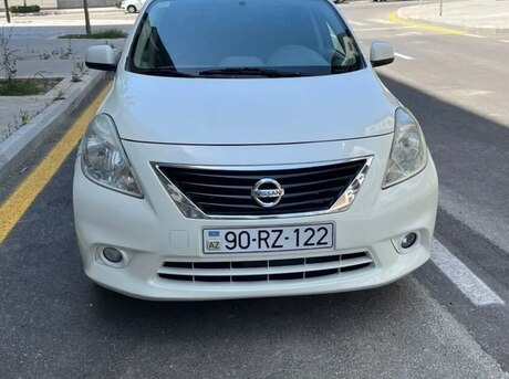 Nissan Sunny 2012