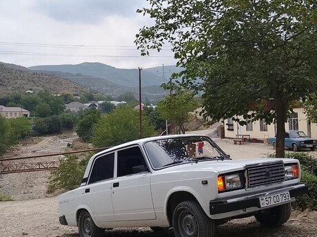 LADA (VAZ) 2107 2010