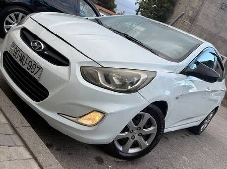 Hyundai Accent 2011