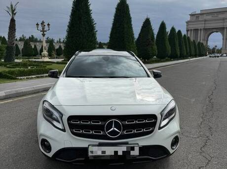 Mercedes GLA 250 2017