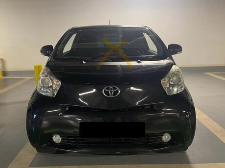Toyota IQ 2011