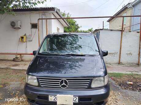 Mercedes  2001