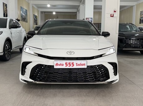 Toyota Camry 2025
