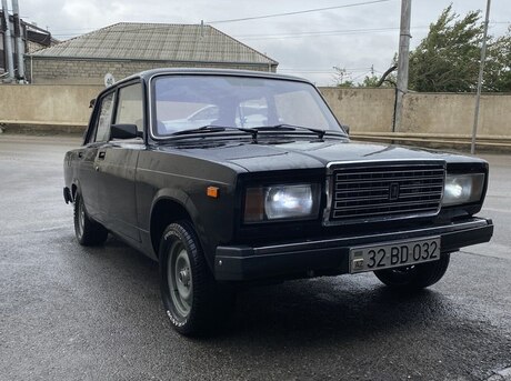 LADA (VAZ) 2107 2010