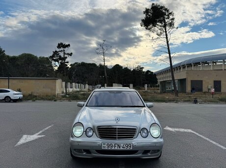 Mercedes E 240 2000