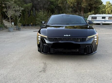 Kia  2025