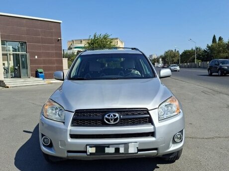 Toyota RAV4 2010