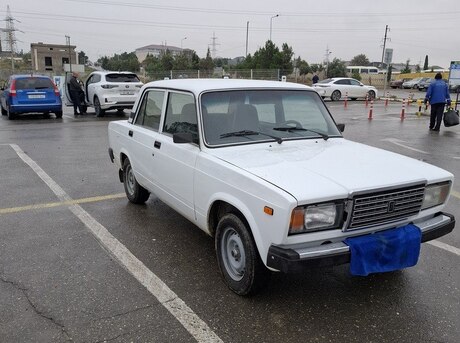 LADA (VAZ) 2107 2010