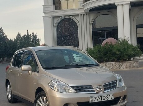 Nissan Tiida 2011