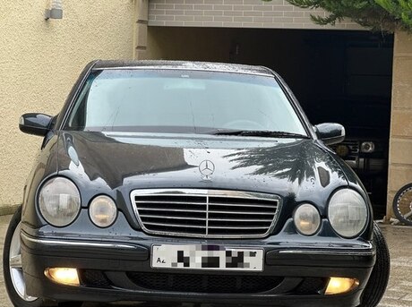 Mercedes E 220 2000