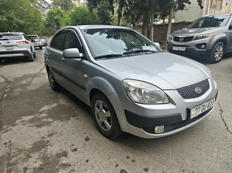 Kia Pride 2005