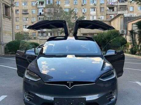 Tesla Model X 2017