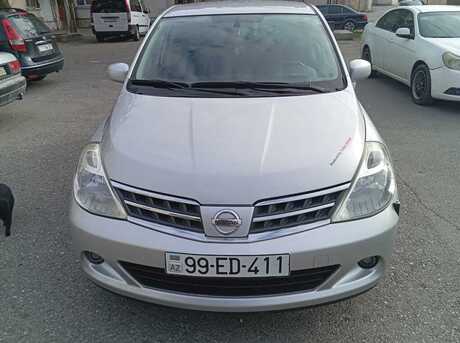 Nissan Tiida 2012