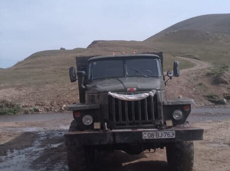 Ural 4320 1990