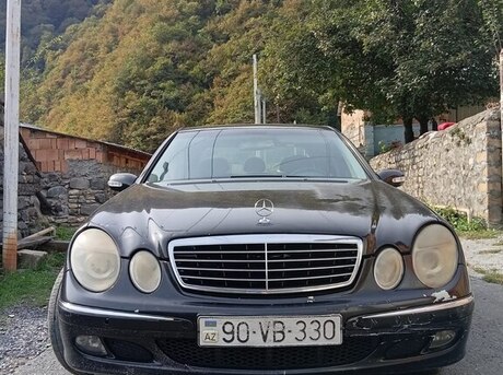 Mercedes E 220 2002