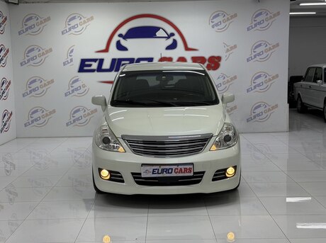 Nissan Tiida 2013