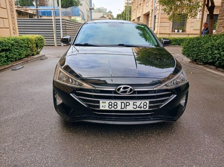 Hyundai Elantra 2018