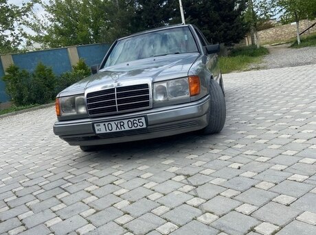 Mercedes 300 D 1987