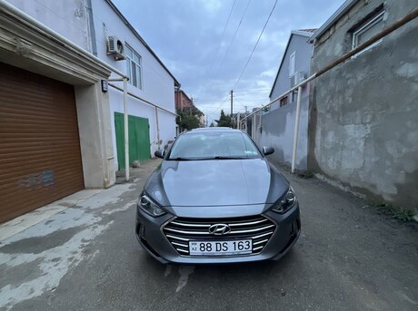 Hyundai Elantra 2018