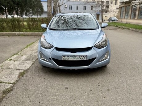 Hyundai Elantra 2011