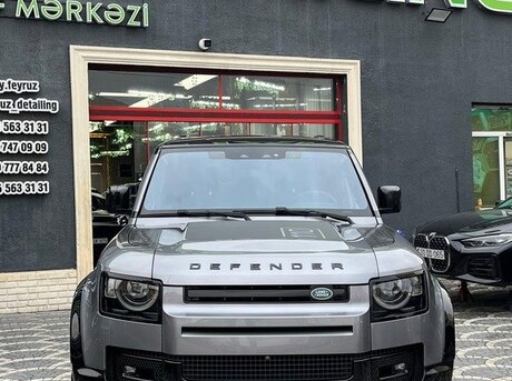 Land Rover Defender 2020