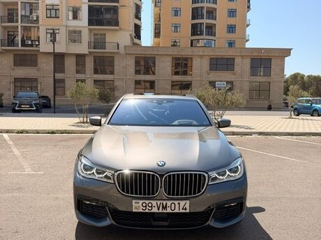 BMW 740 2018