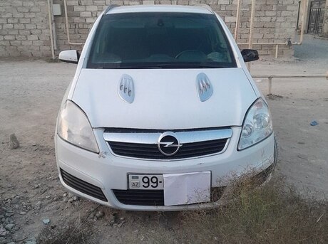 Opel Zafira 2005