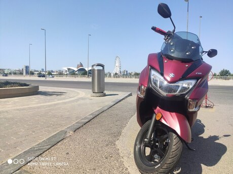 Suzuki Burgman 2020