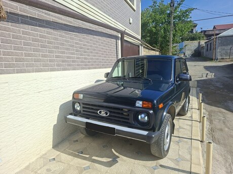 LADA (VAZ) Niva 2015