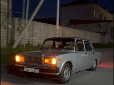 LADA (VAZ) 2107 2003