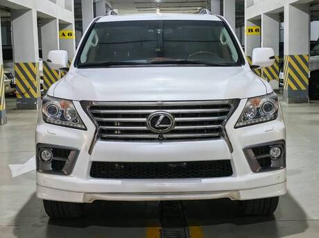 Lexus LX 570 2013