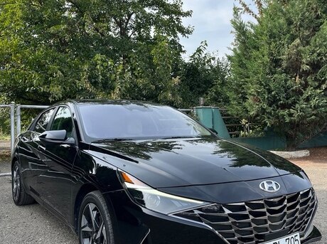 Hyundai Elantra 2023