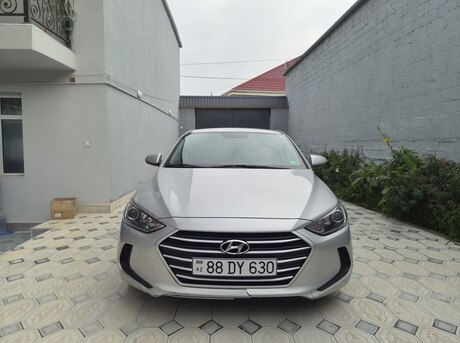 Hyundai Elantra 2018