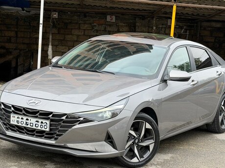 Hyundai Elantra 2022