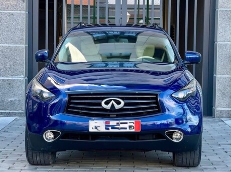 Infiniti  2013